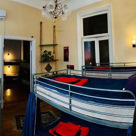 Lilus Hostel Batumi Esterno foto